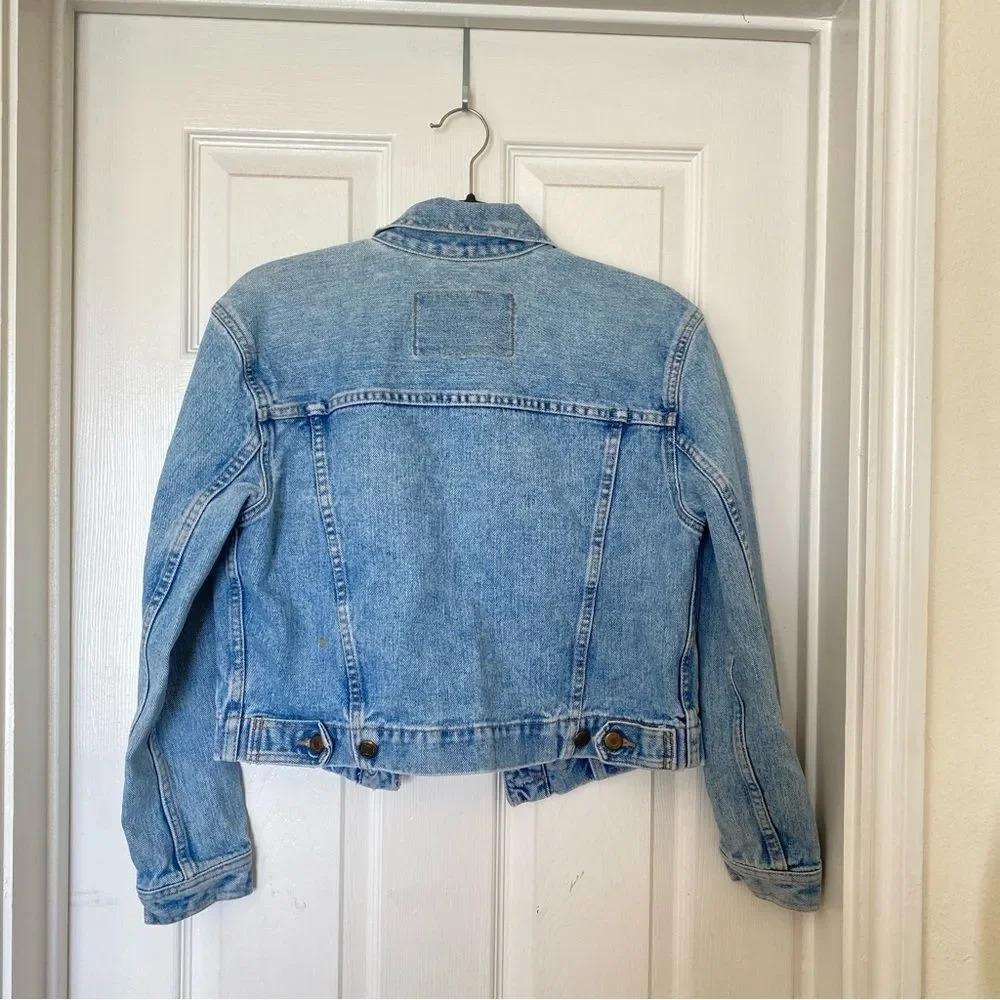 Vintage LIZ CLAIBORNE Light Wash Blue Jean Denim Jacket Size Small - Picture 7 of 7